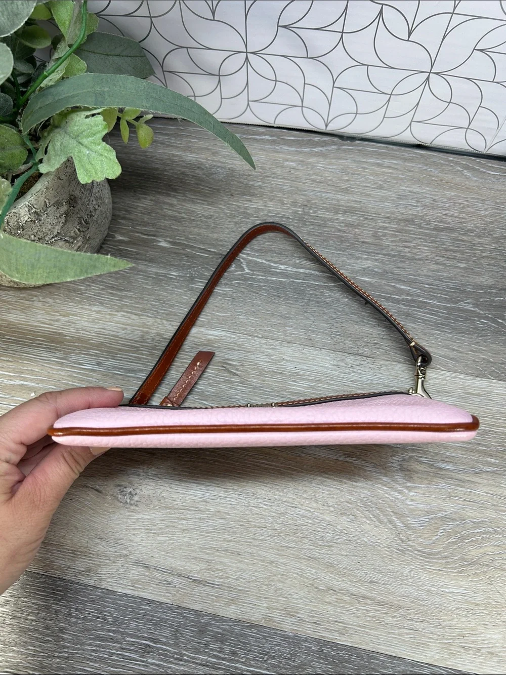 3661 Dooney & Bourke Brown Leather Wristlet with Red Lining 053661